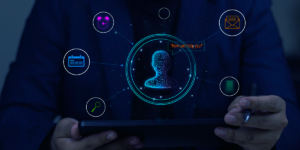 Equipe analisando indicadores de gestão de TI e segurança de dados em ambiente corporativo